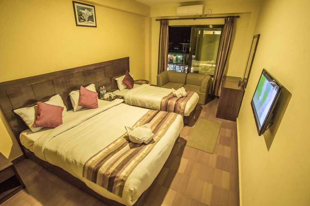 Kotee Home Hotel ポカラ エクステリア 写真